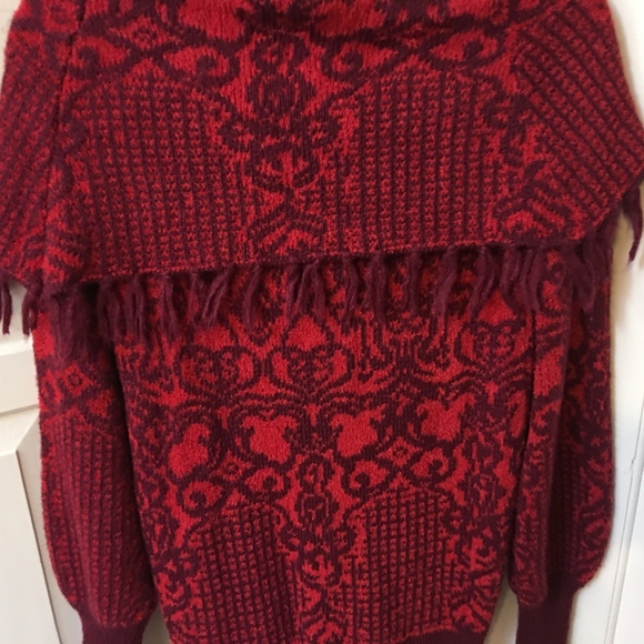 Knox Rose Red Sweater - Picture 8 of 8
